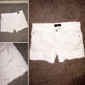 Jordache white jean shorts 🌻